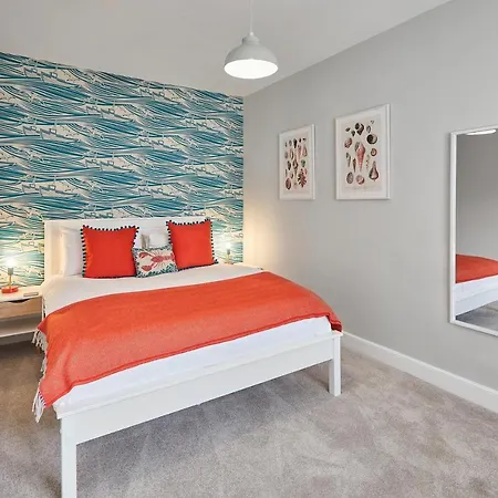 Host & - Ebb Tide بيت للعطل *