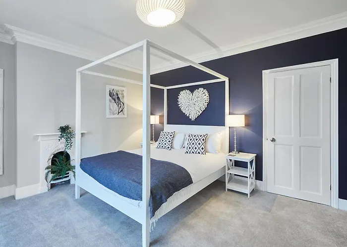 Host & - Ebb Tide بيت للعطل *