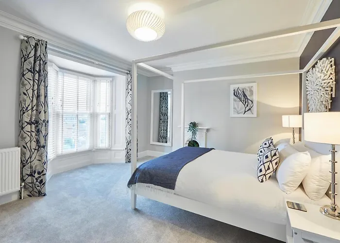 Host & - Ebb Tide Semesterbostad *